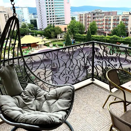 Royal Premium Апартаменты Солнечный берег