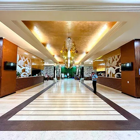 Апартаменты Royal Premium *